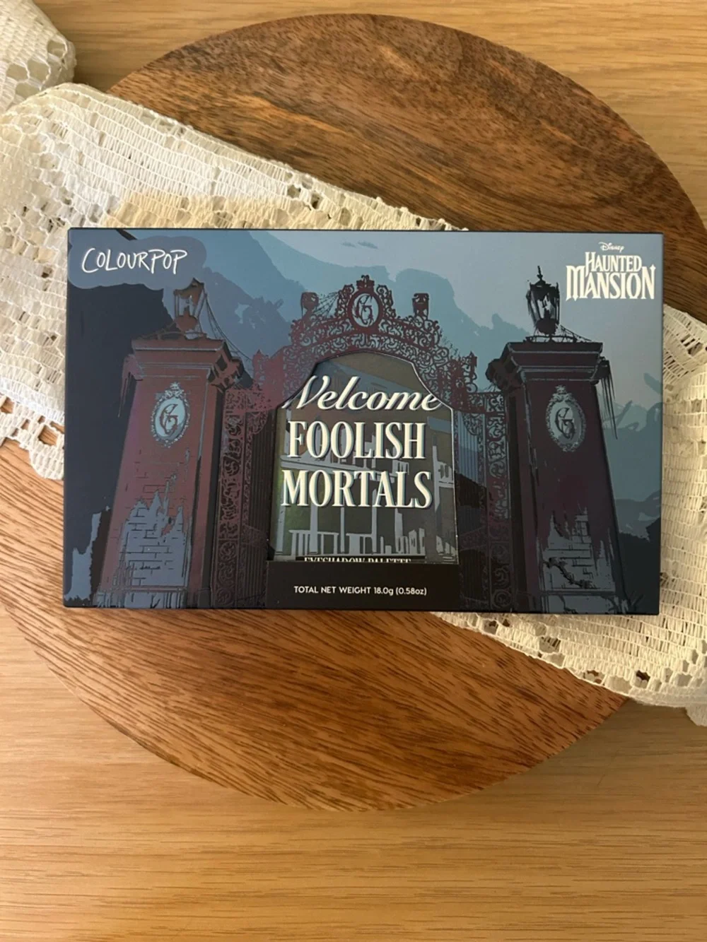 Colourpop The Haunted Mansion eye shadow palette